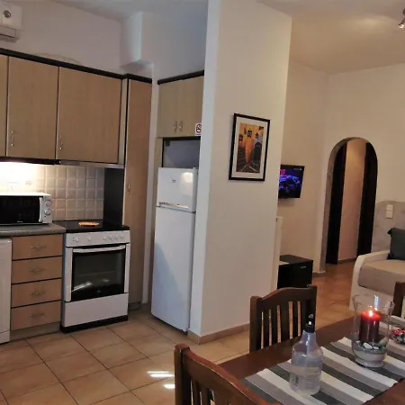 Lefteris Apartamento Karterádos
