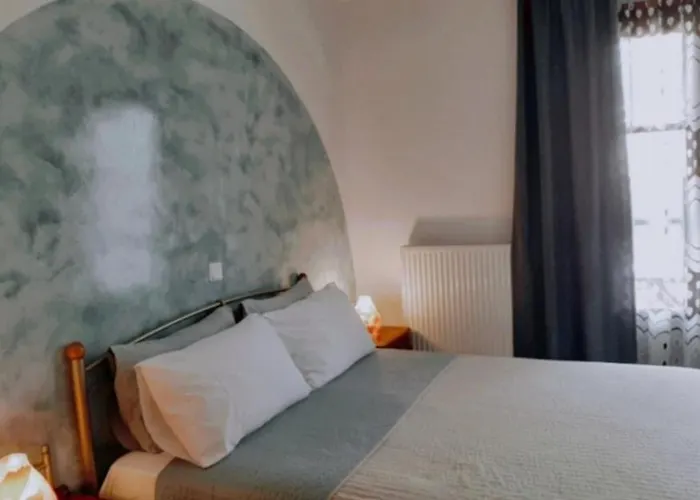 Lefteris Apartment Karterados (Santorini)